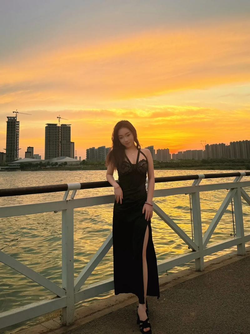 单依纯的爸爸是干啥的 单依纯的爸爸是干啥的