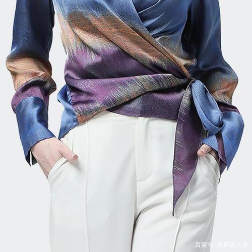 谭维维和自贡首富关系