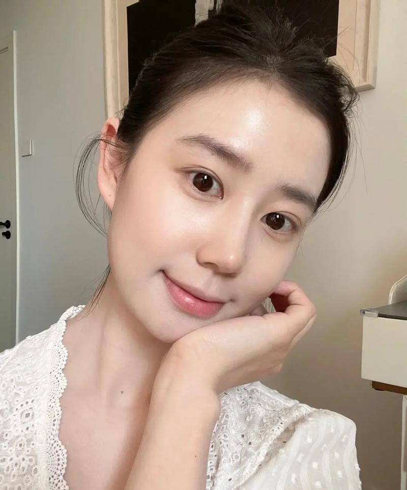 盐水洗脸用什么美白祛斑 盐水洗脸用什么美白祛斑