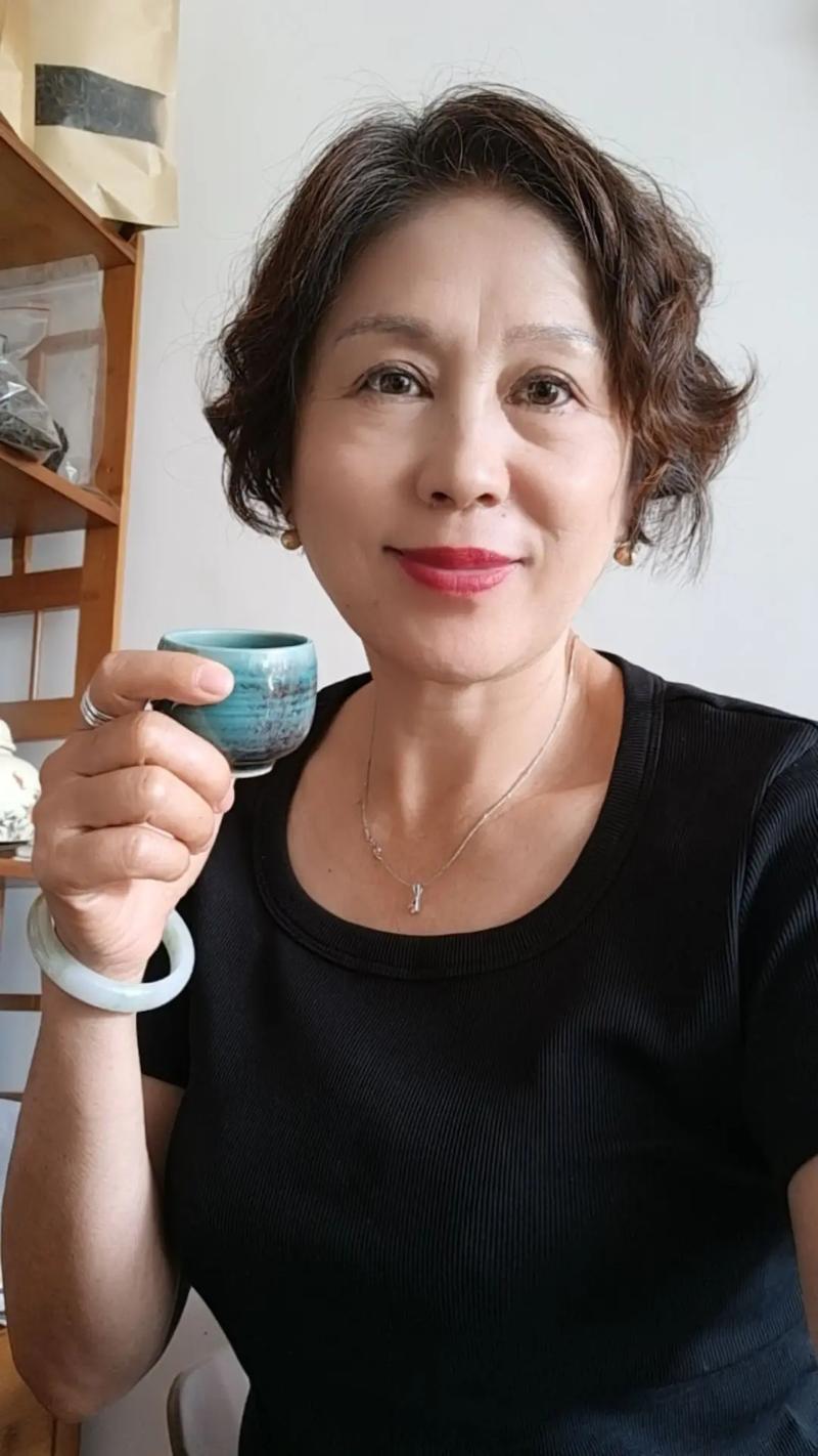 保湿祛斑用什么护肤品 保湿祛斑用什么护肤品
