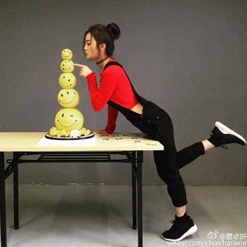 四叶草对千玺做了什么（为什么四叶草庆幸千玺身边的不是王伽拿）